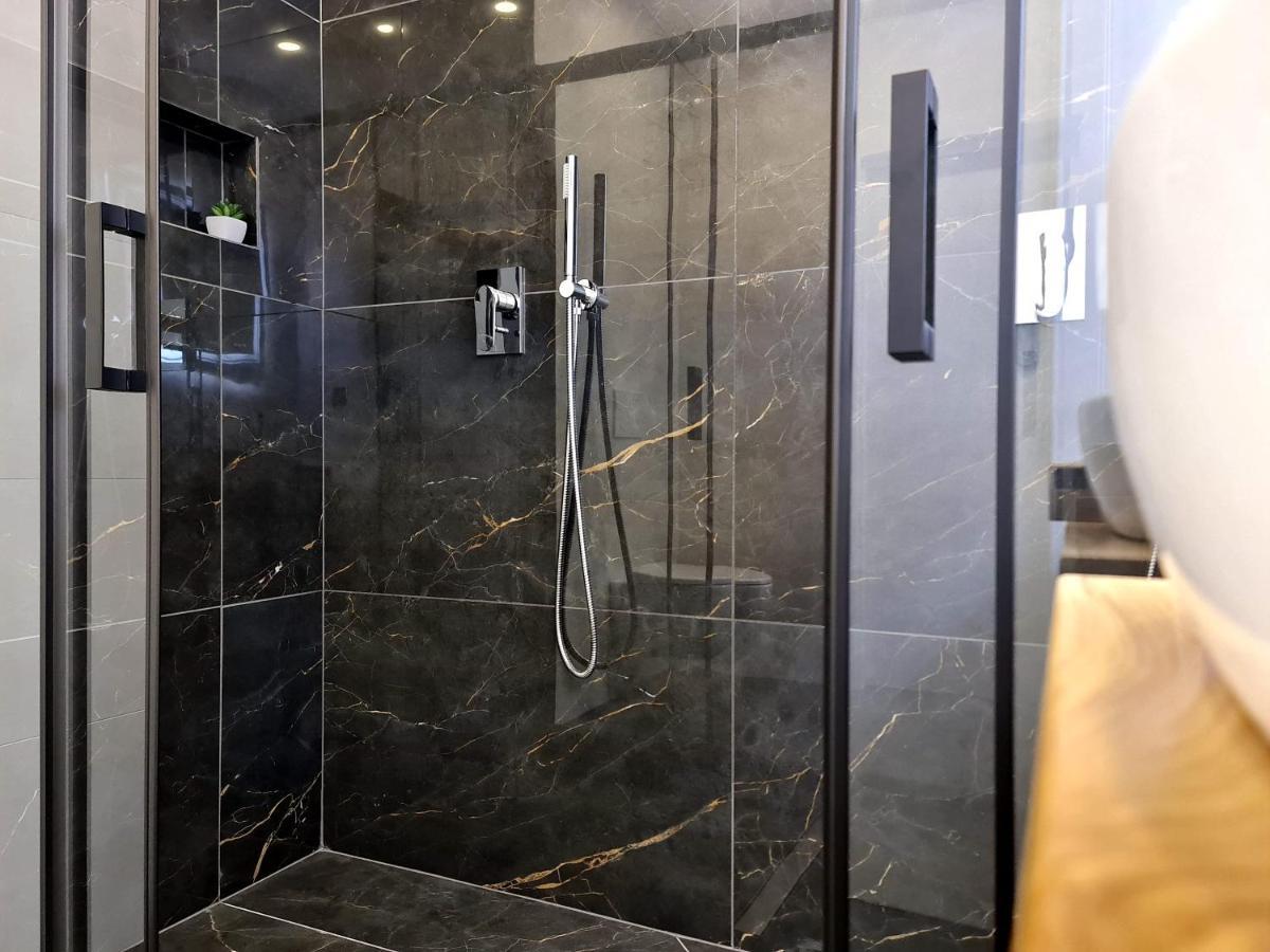 Restaurant & Apartments Getaway Pri Kobalu Випава Экстерьер фото